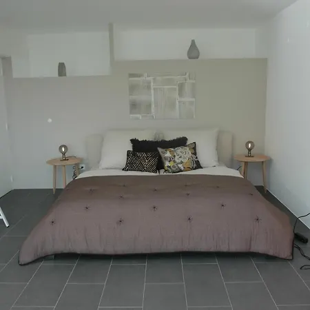 Villefranche-sur-mer Sleeps 10 Pool Air Con Villa *